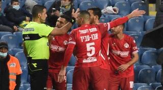 שחקני ב"ש רותחים על ארז פפיר