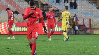 נואף בזיע מאוכזב