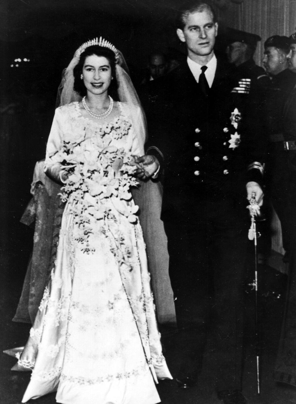 המלכה אליזבת הנסיך פיליפ חתונה