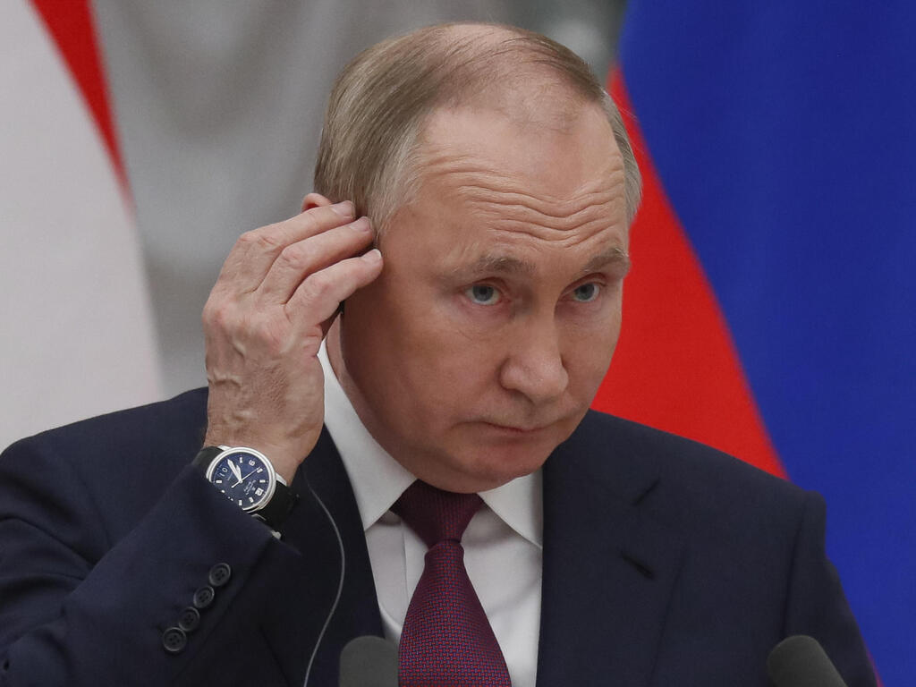 נשיא רוסיה ולדימיר פוטין מתייחס למצב ב אוקראינה