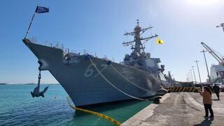 שר הביטחון בני גנץ הגיע במהלך ביקורו בבחריין לבסיס הצי החמישי של פיקוד מרכז האמריקני