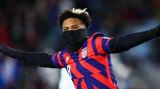 ווסטון מקני חוגג בקור העז