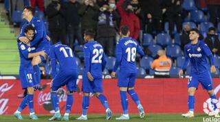 שחקני חטאפה חוגגים