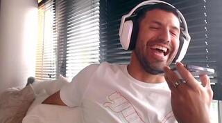 סרחיו אגוארו בשיחה עם אלבה