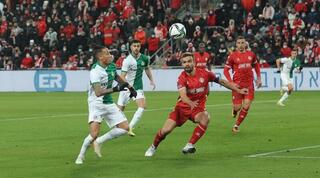 מיגל ויטור  מול צ’ירון שרי