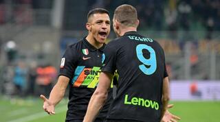 אדין דז'קו ואלכסיס סאנצ'ס