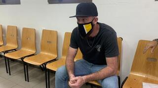 דני עמוס בבית הדין