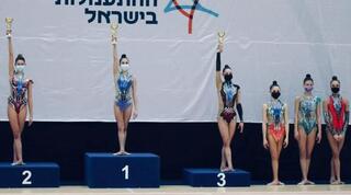 דריה אטמנוב על הפודיום