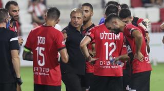 אלישע לוי והשחקנים