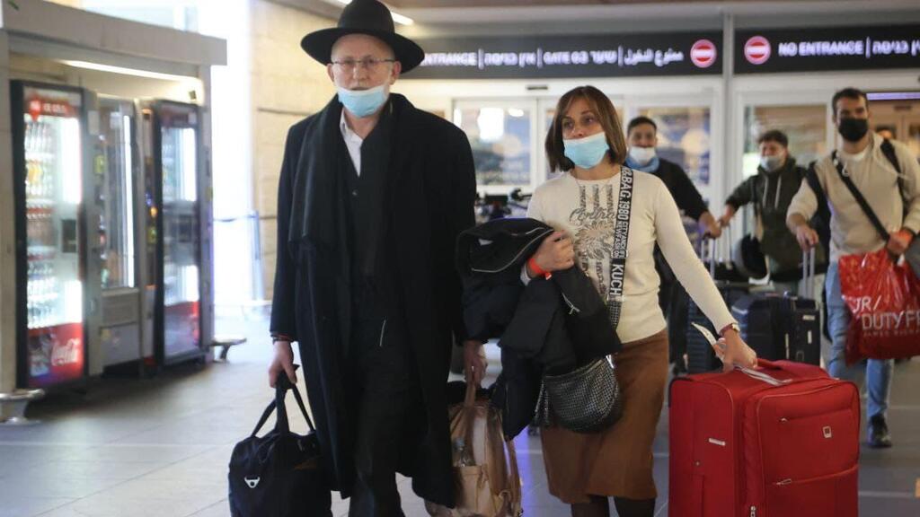 נוחתים ב נתב"ג שבים ישראלים אחרי טיסה מ אוקראינה חשש ל פלישה רוסית רוסיה