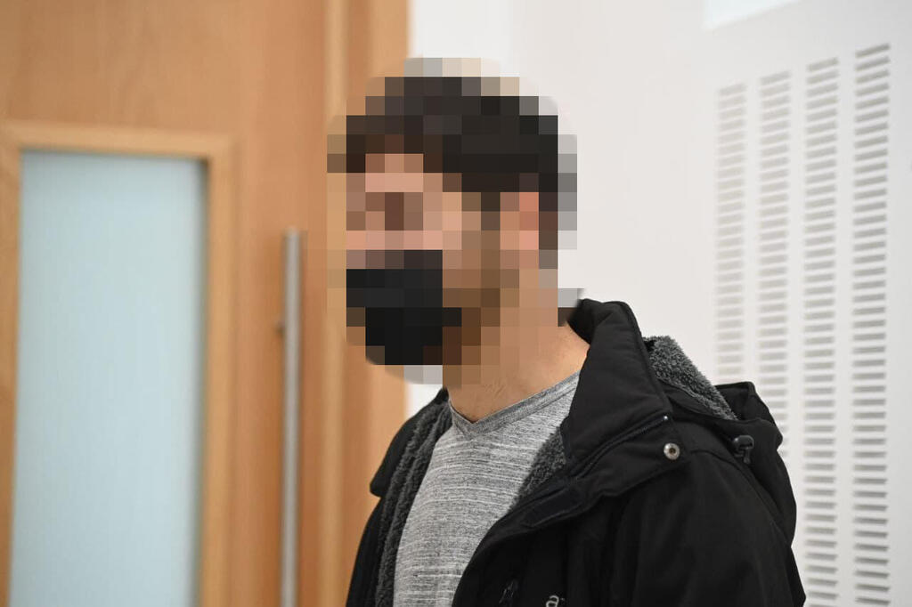 הלוחם ועורך דינו בבית הדין הצבאי