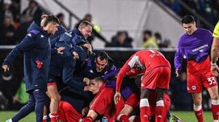 שחקני פיורנטינה חוגגים