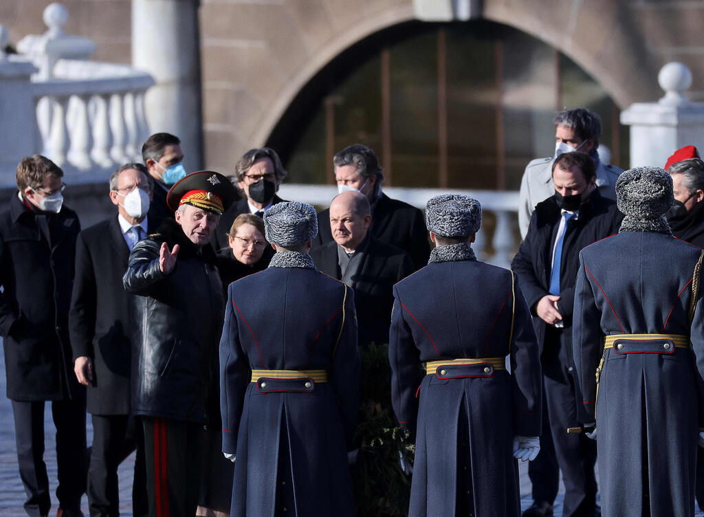 German Chancellor Olaf Sholz attends wreath-laying ceremony at the Tomb of the Unknown Soldier by the Kremlin Wall in Moscow ceremony on Tuesday 