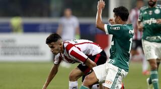 ניקולס שיפקאסה במדי ריבר פלייט