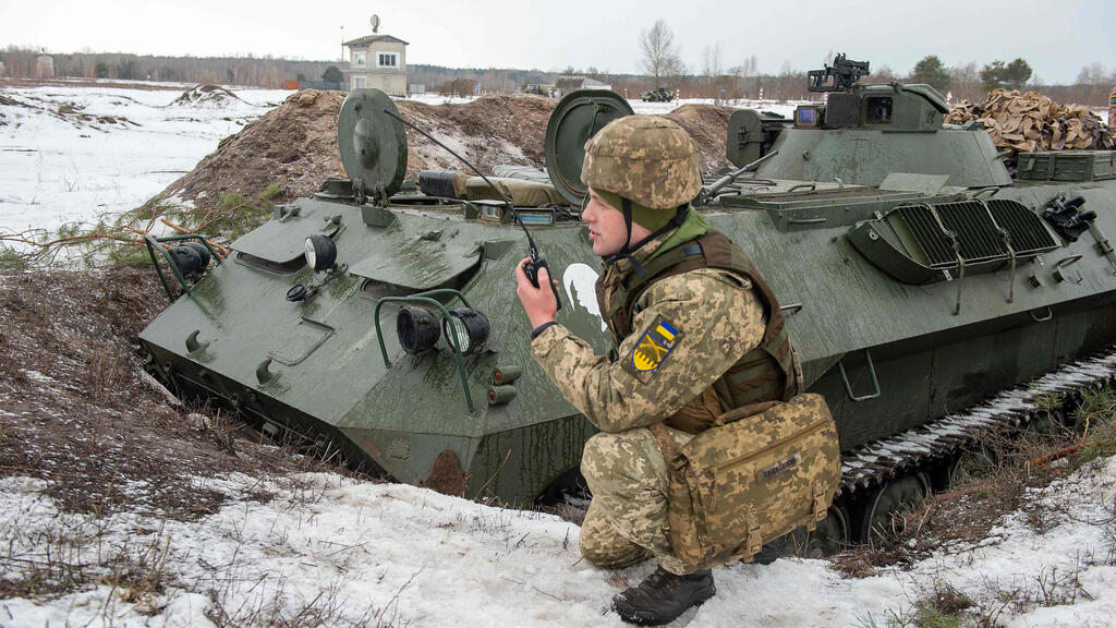 הכוחות האוקראינים נערכים לאפשרות של פלישה רוסית