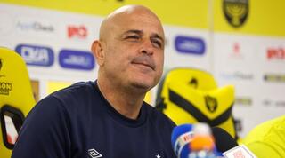 כבר חושב על חדרה. אבוקסיס