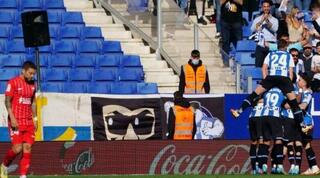 שחקני אספניול חוגגים, פאפו גומס מאוכזב