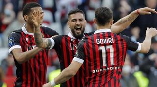 שחקני ניס חוגגים