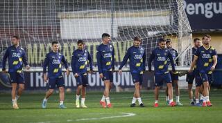 שחקני מכבי תל אביב באימון