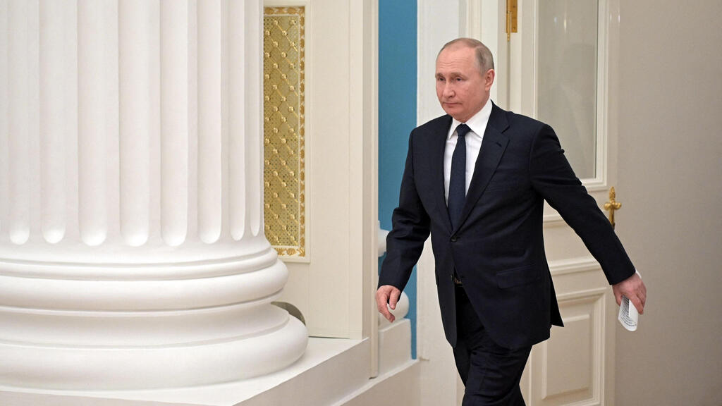 נשיא רוסיה ולדימיר פוטין מתייחס ל סנקציות מוסקבה רוסיה מלחמה