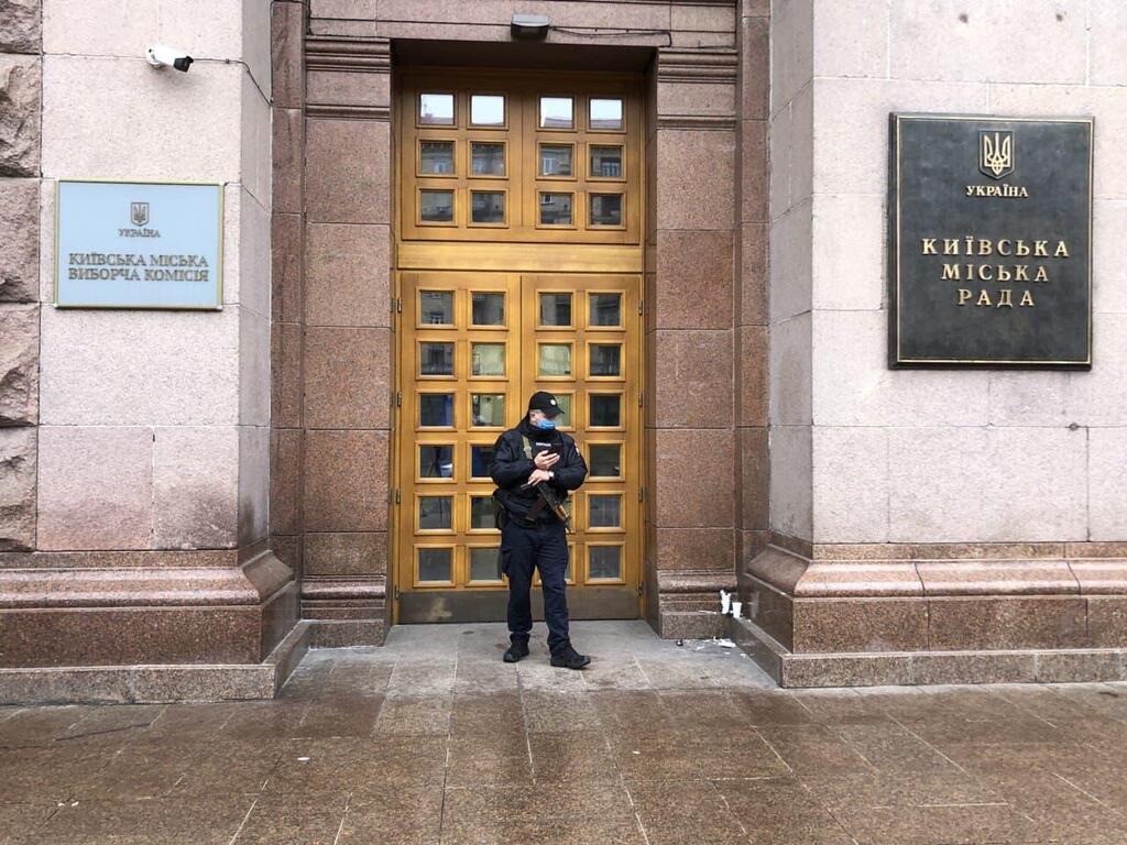 רון בן ישי שליח yווטןעיוטעיוןוןןו וטון וטי וטוןט וטו (צילום: גיל יוחנן) רון בן ישי שליח ynet וידיעות אחרונות מדווח מאוקראינה