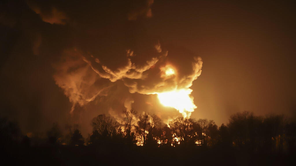 פיצוץ מאגרי נפט בעיר וסילקוב שבמחוז קייב