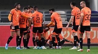 שחקני בני יהודה חוגגים