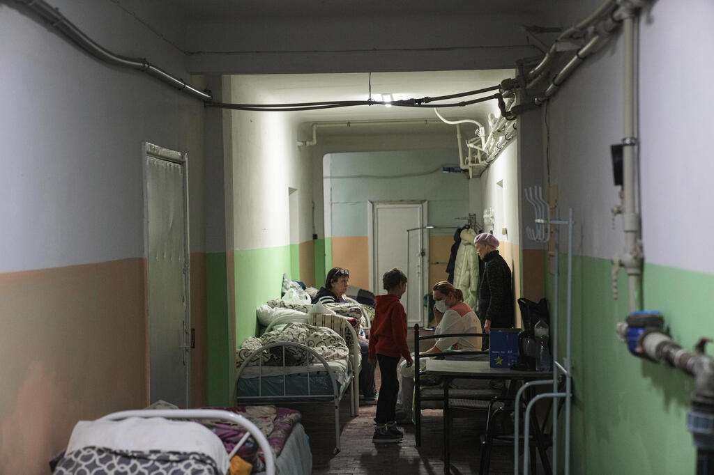 מריופול אוקראינה בית חולים ליולדות שהפך למקלט
