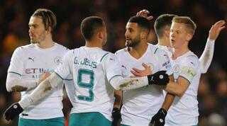 שחקני מנצ'סטר סיטי חוגגים