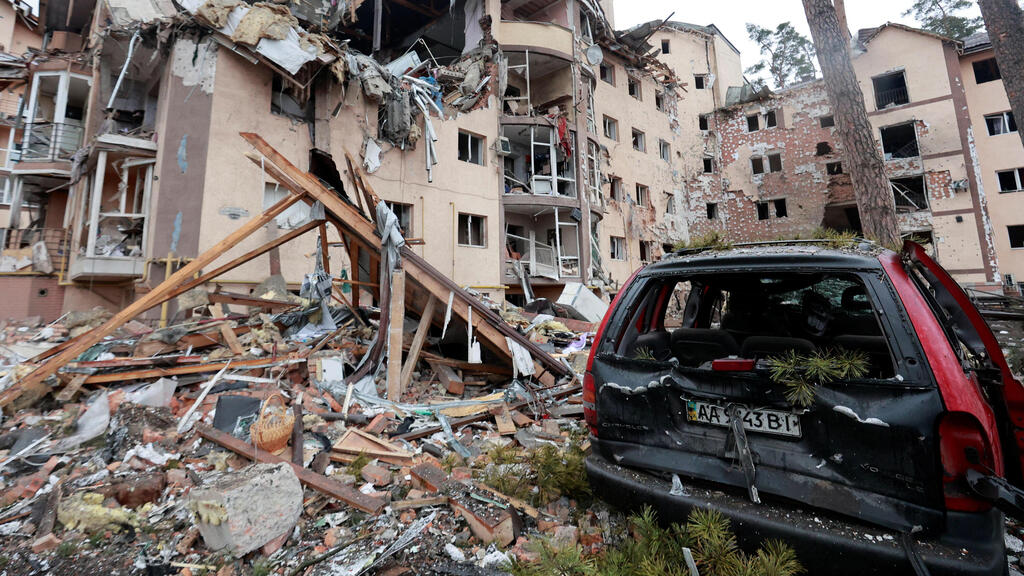 נזקי הפצצות ליד קייב