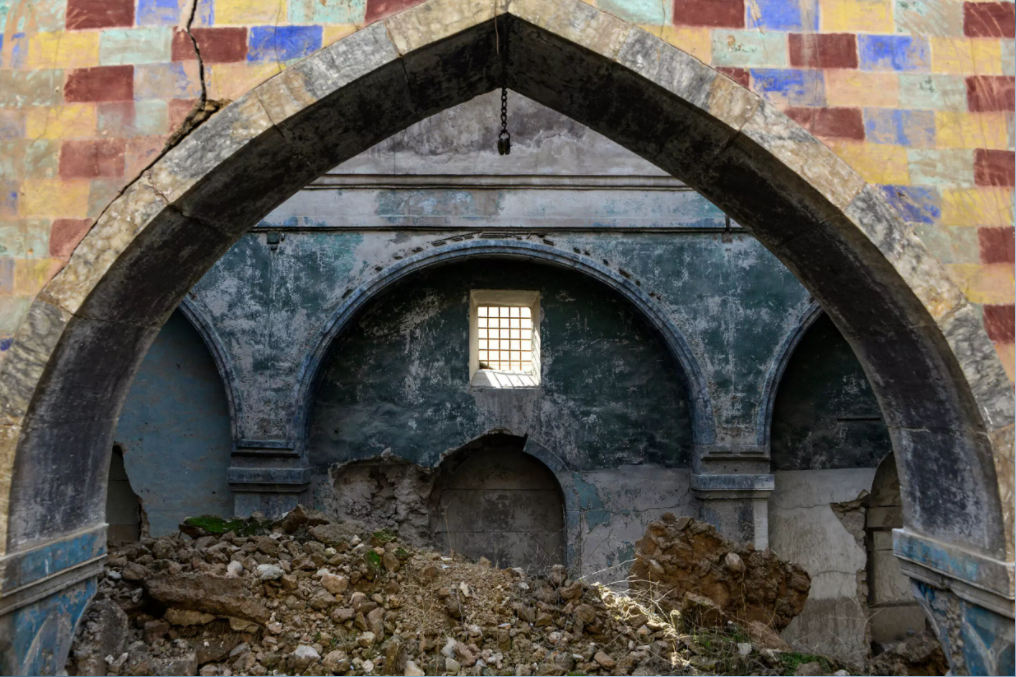 Interior of the Sasson synagogue — a study found that most of Iraq's 30 remaining Jewish heritage sites are in poor or very bad condition (Photo: AFP) Interior of the Sasson synagogue — a study found that most of Iraq's 30 remaining Jewish heritage sites are in poor or very bad condition