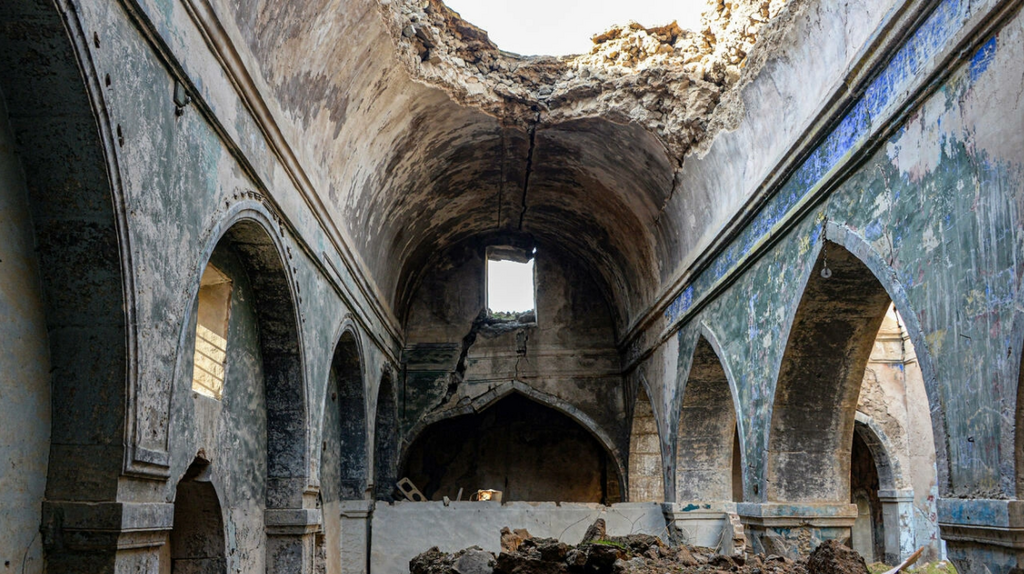 Ruins of the Sasson synagogue in Iraq's northern city of Mosul (Photo: AFP) Ruins of the Sasson synagogue in Iraq's northern city of Mosul