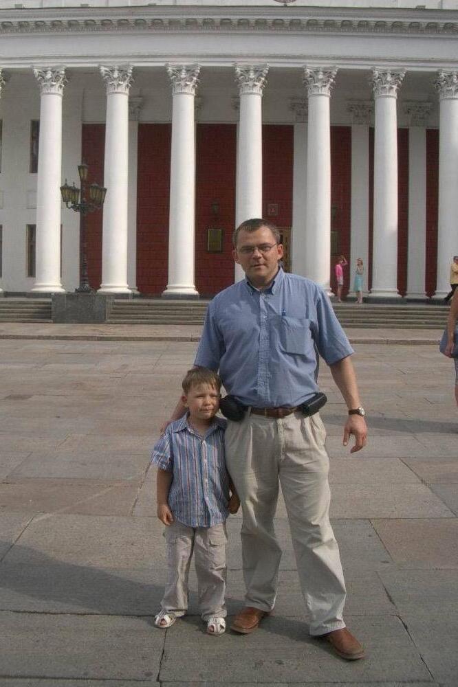 Сын Эдуарда в детстве с отцом в Одессе (Фото: семейный архив) Эдуард Докс и сын