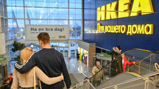 רוסיה אומסק סניף איקאה חיים תחת ה סנקציות ו פוחדים משבר אוקראינה