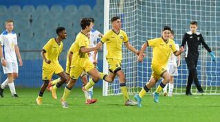 שחקני מכבי ת"א חוגגים