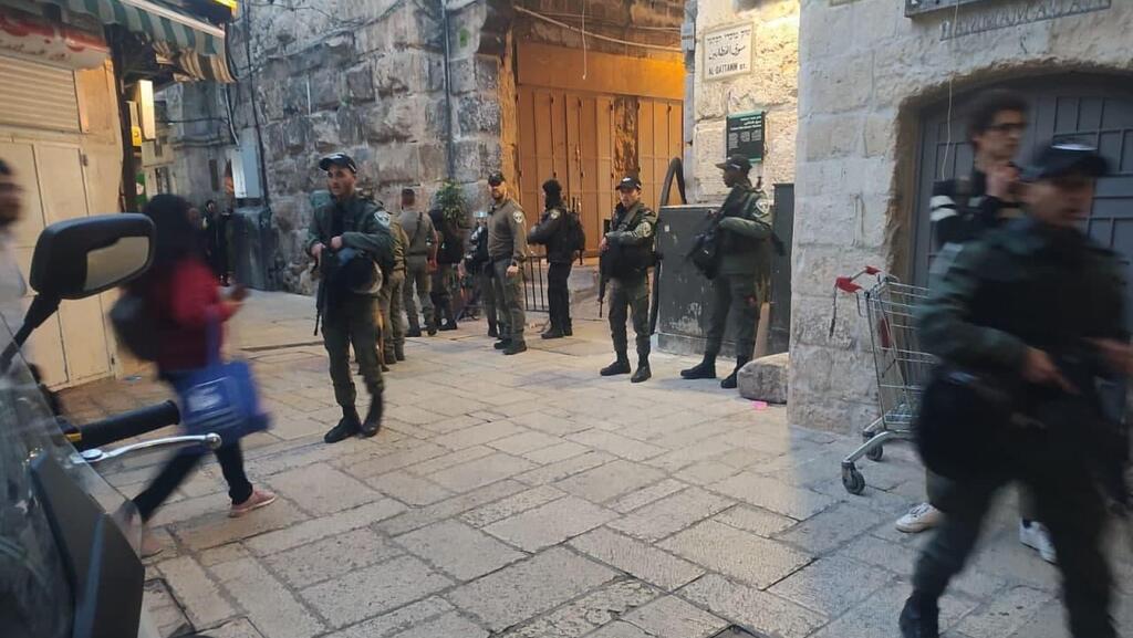 Теракт у Хлопковых ворот в Старом городе в Иерусалиме (Фото: Оз Фабер, TPS) זירת פיגוע הדקירה