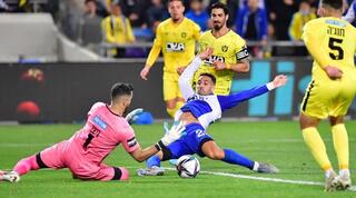 אייל גולסה מול איתמר ניצן