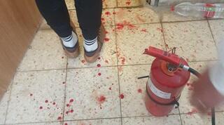 הדם בחדר ההלבשה