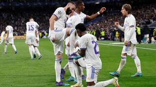 ויניסיוס עושה כבוד לבנזמה