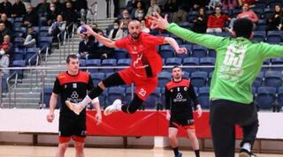 חממי מול עוז יצחק