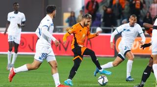 אלמוג בוזגלו