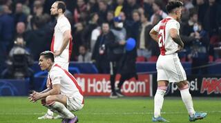 שחקני אייאקס מאוכזבים בסיום