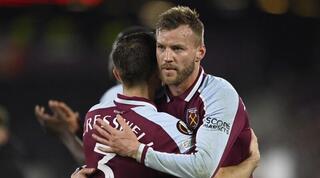 אנדריי ירמולנקו וארון קרסוול חוגגים