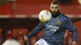 קארים בנזמה. ישחק?