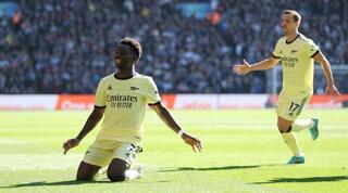 בוקאיו סאקה חוגג