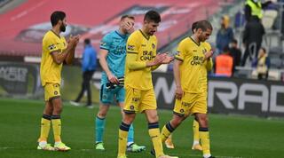 שחקני מכבי תל אביב מאוכזבים בסיום