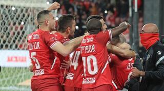 שחקני הפועל באר שבע חוגגים