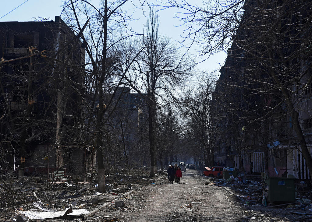 Destruction in Mariupol 