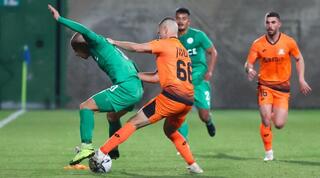 איתי רוטמן במאבק על הכדור