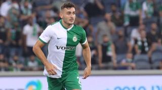 רז מאיר עם הכדור